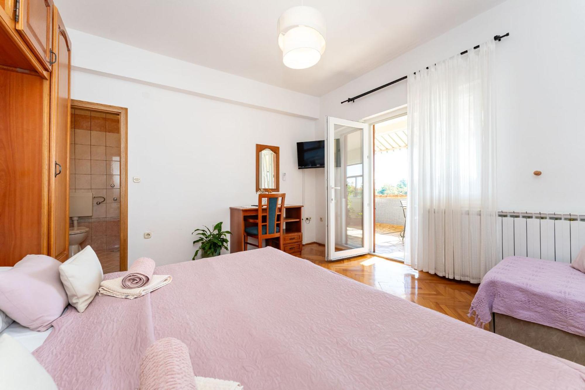Apartments Adriana Starigrad Paklenica Zimmer foto