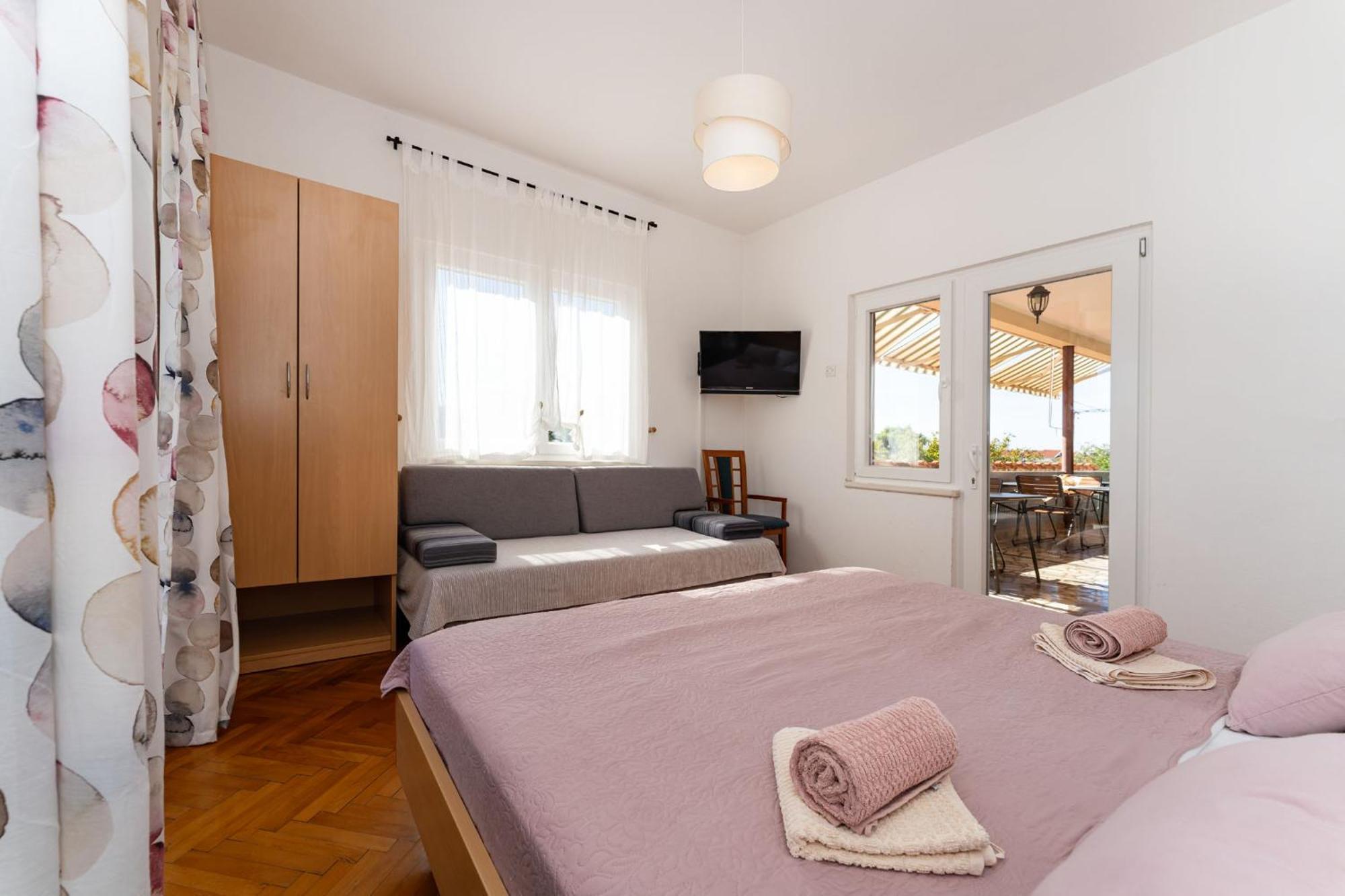 Apartments Adriana Starigrad Paklenica Zimmer foto