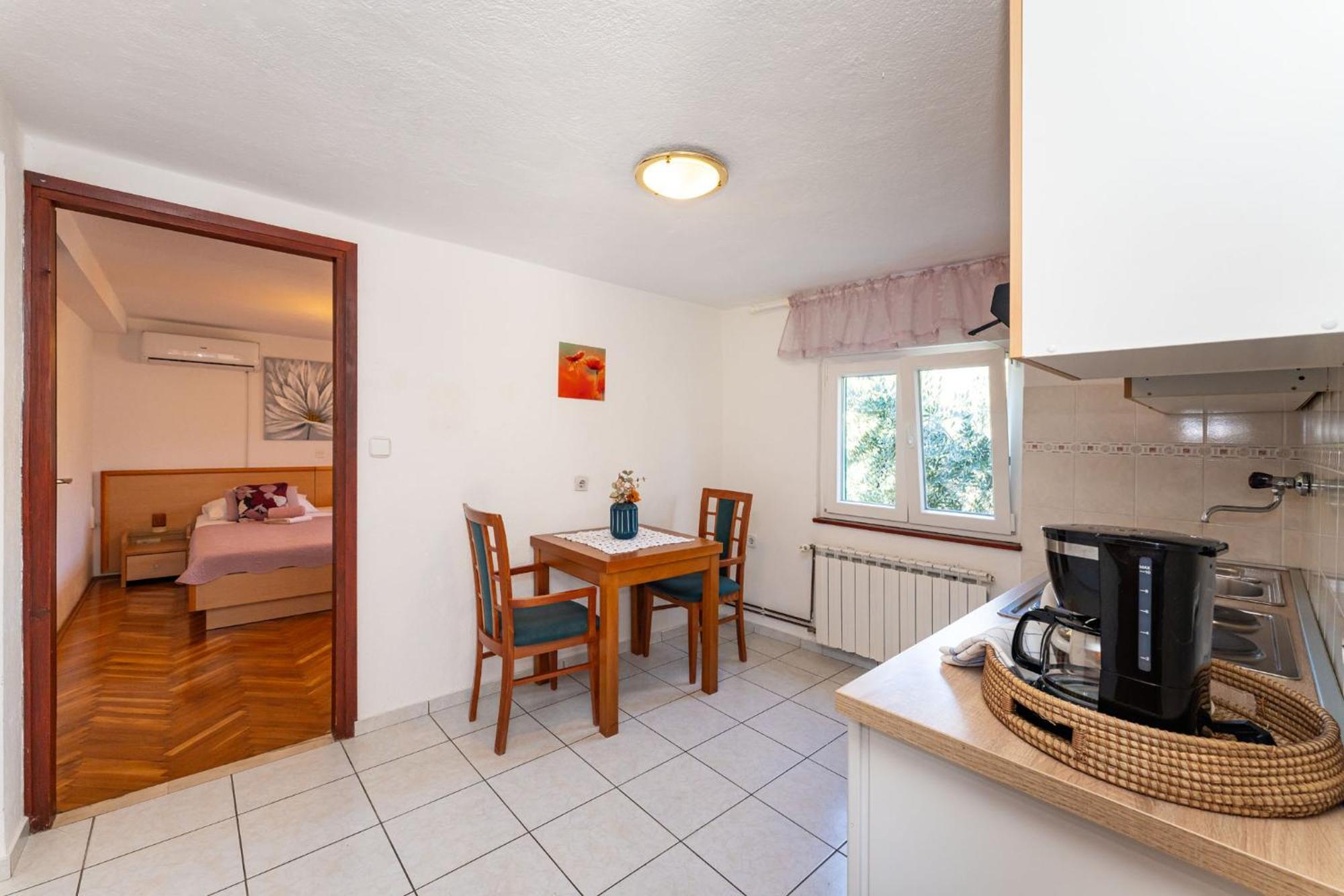 Apartments Adriana Starigrad Paklenica Zimmer foto