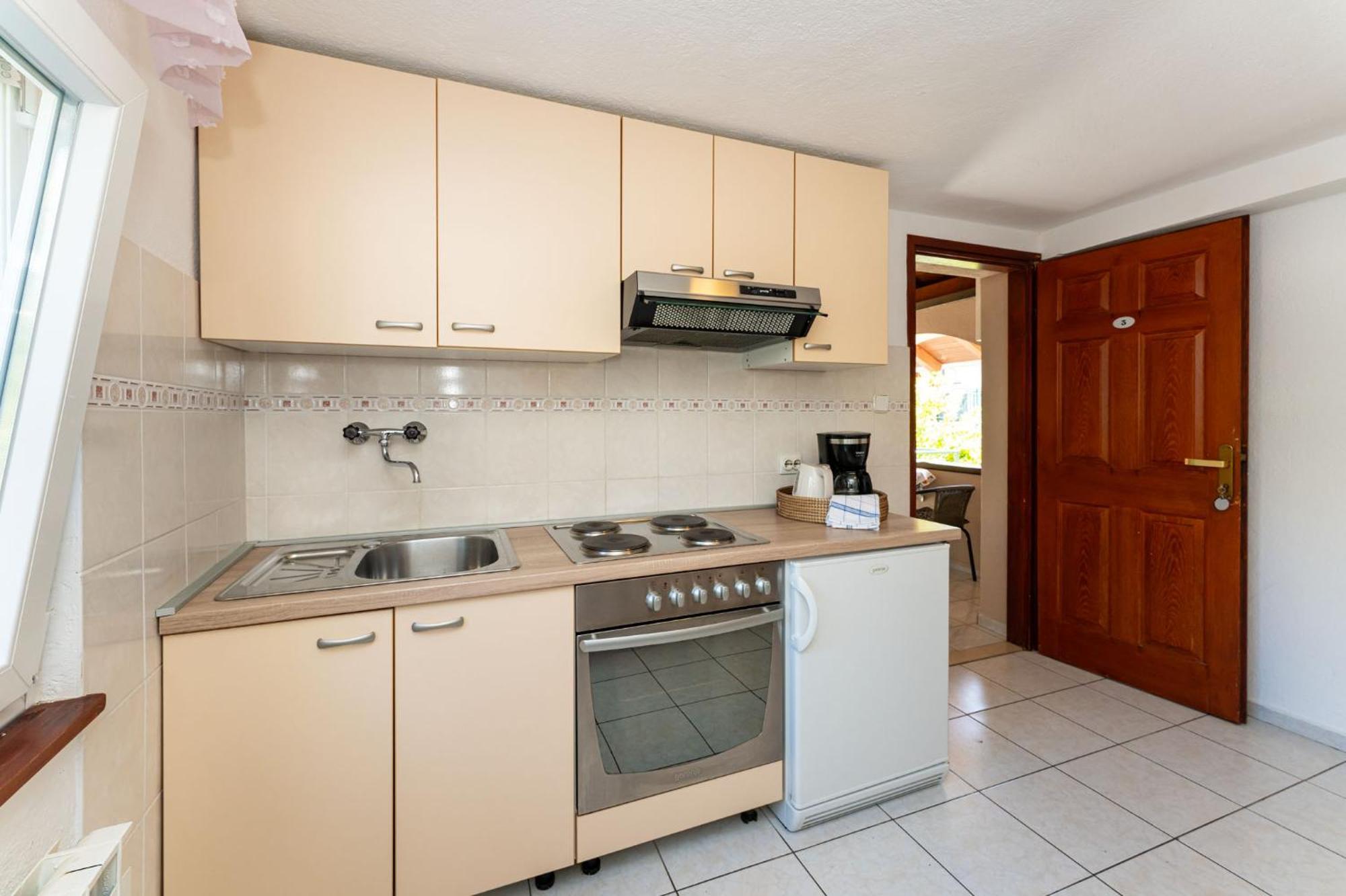 Apartments Adriana Starigrad Paklenica Zimmer foto