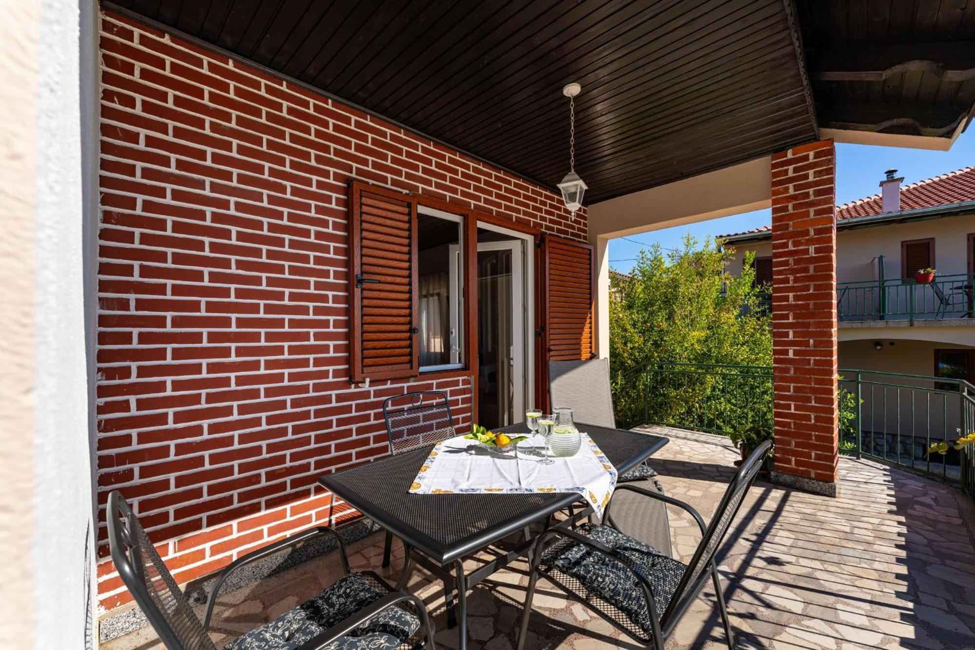 Apartments Adriana Starigrad Paklenica Exterior foto